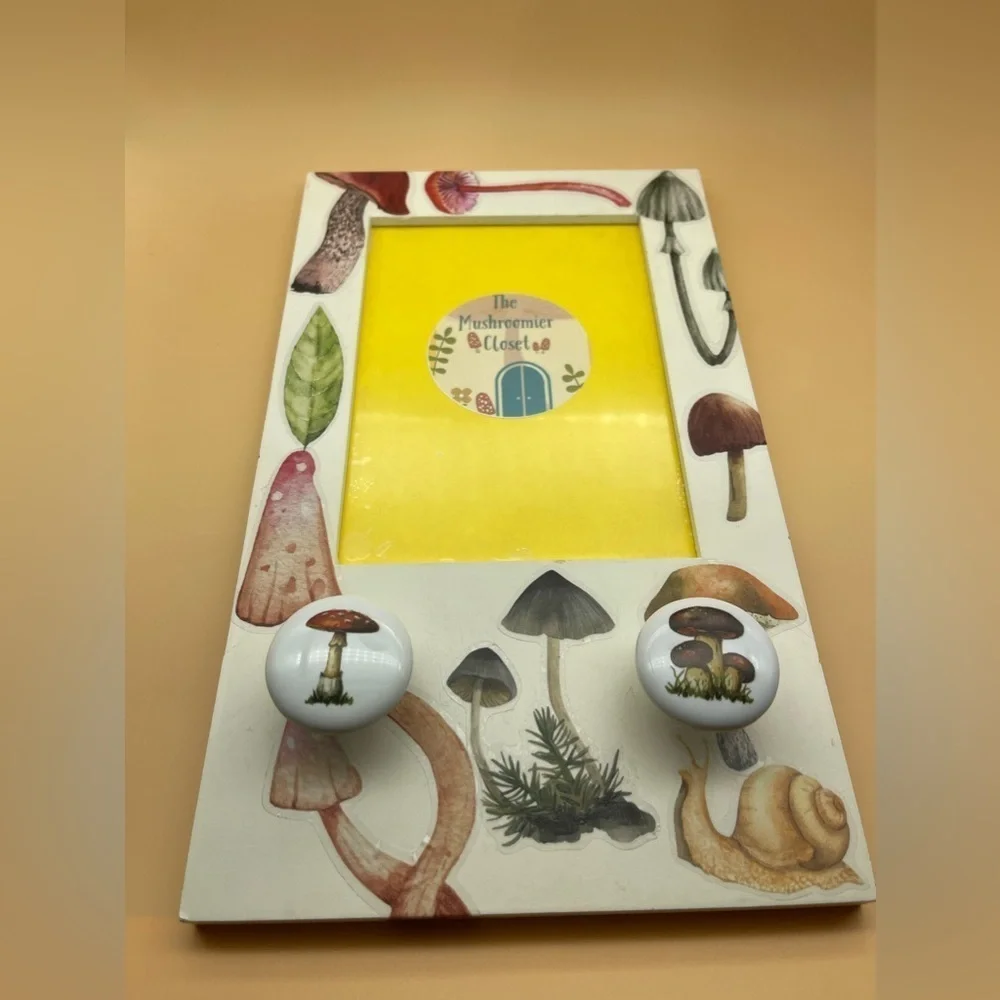 Vintage Mushroom Botanical Frame with Knobs, Multi, Preowned